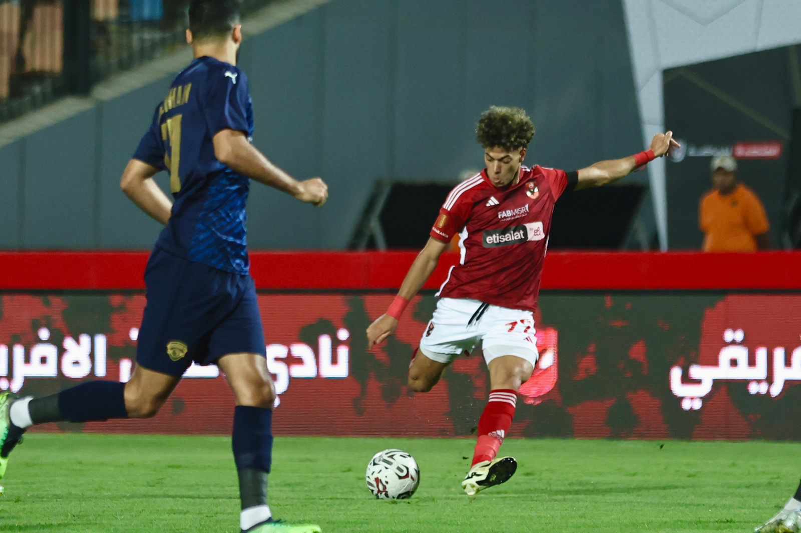 موعد مباراة الأهلي ضد سيراميكا كليوباترا في الدوري المصري 2024/2025 والقنوات الناقلة