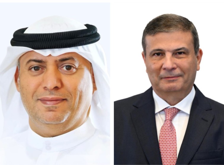 علاء فاروق وزير الزراعة والدكتور عبيد سيف الزعابي رئيس هيئة الإستثمار والإنماء الزراعي