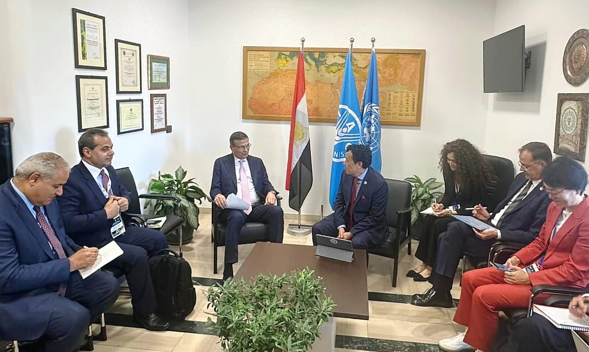 وزير الزراعة يلتقي مدير منظمة الفاو في روما