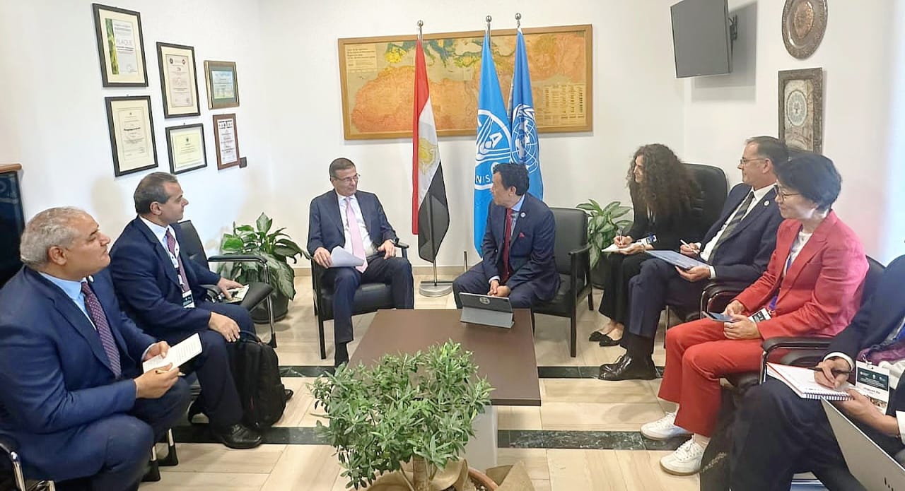 وزير الزراعة يلتقي مدير منظمة الفاو في روما