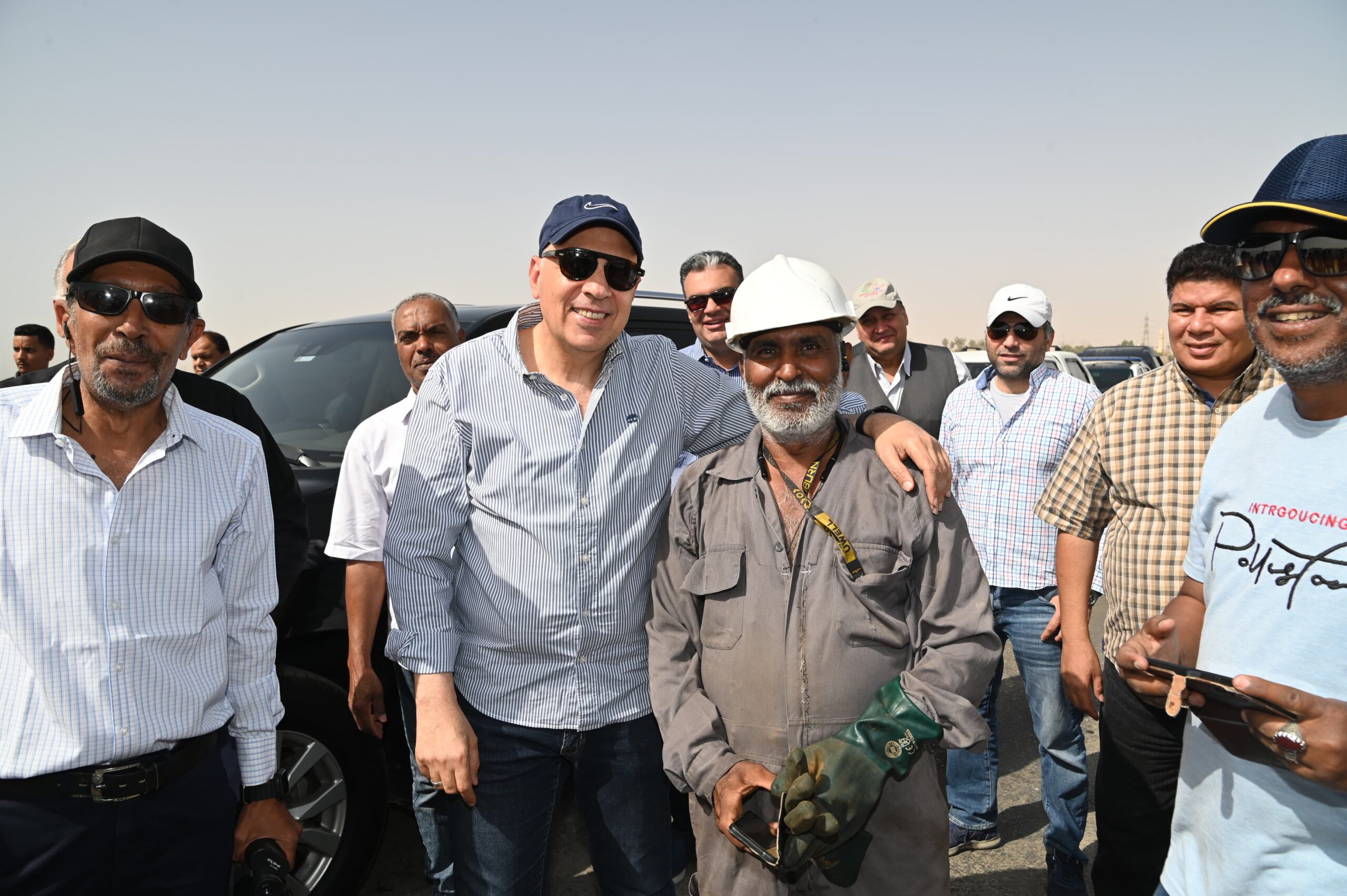 جولة وزير الري في خزان أسوان