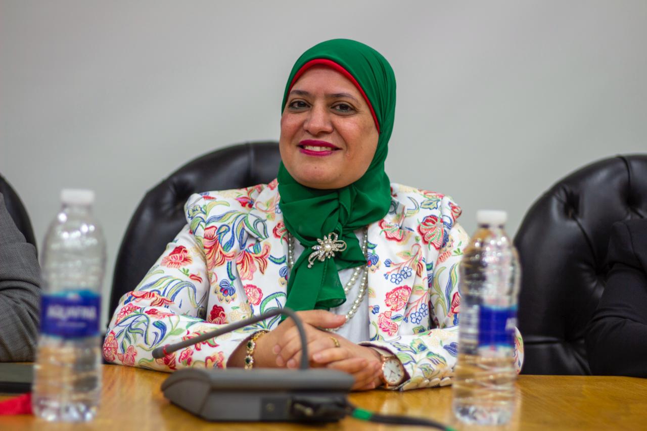 د هند عبداللاه مدير معمل تحليل متبقيات المبيدات
