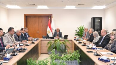 وزير الري يتابع تعديات النيل
