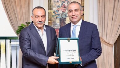 محافظ أسيوط يبحث مع البنك الزراعي دعم مشروعات الزراعة
