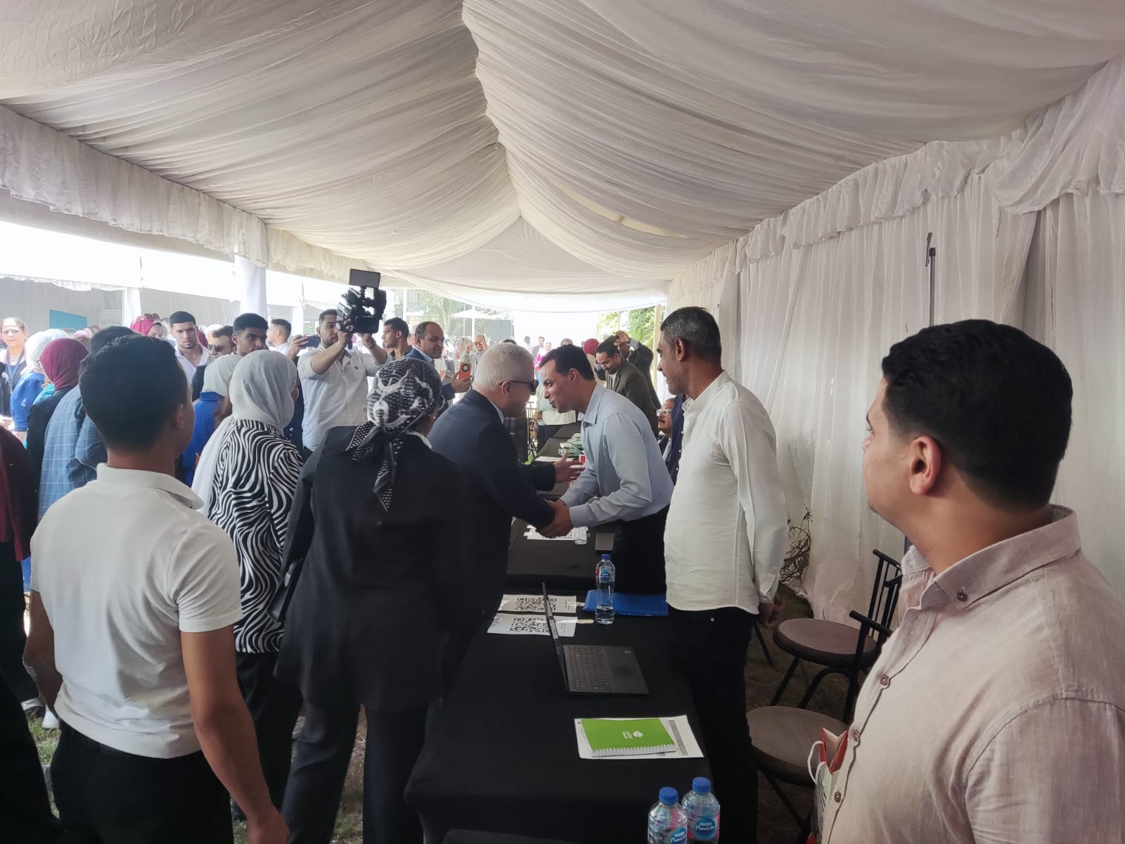 أكاديمية البطران لتوظيف الخريجين