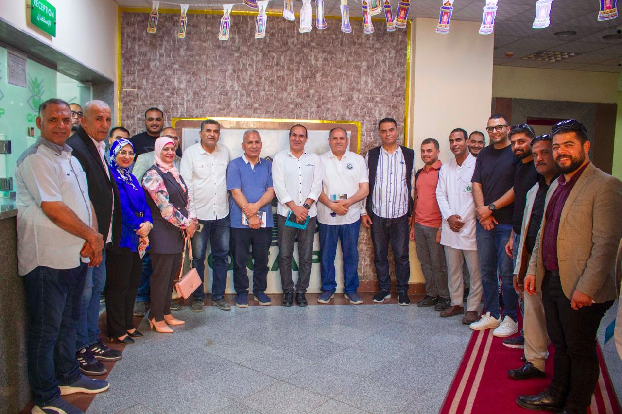 جولة د عادل عبدالعظيم رئيس البحوث الزراعية في معمل متبقيات المبيدات في الإسماعيلية