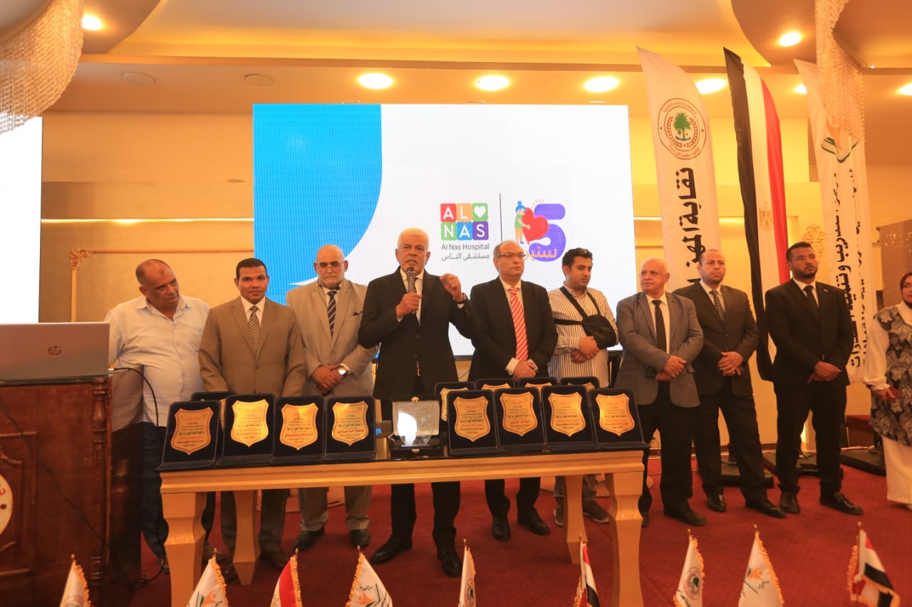 نقيب الزراعيين يكرم المتفوقين من خريجي كليات الزراعة