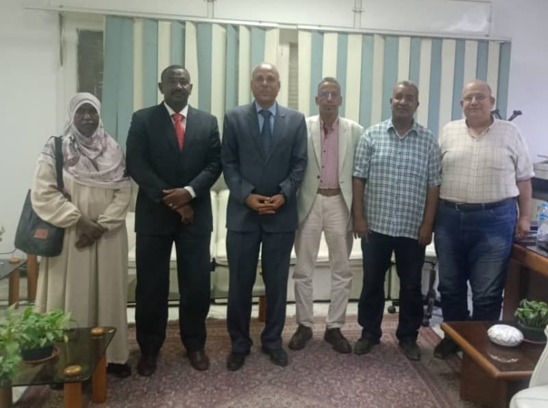 وفد سوداني في مركز البحوث الزراعية