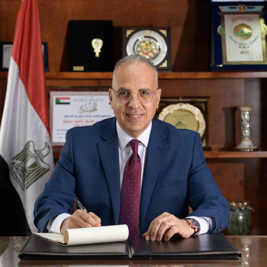 د هاني سويلم وزير الري
