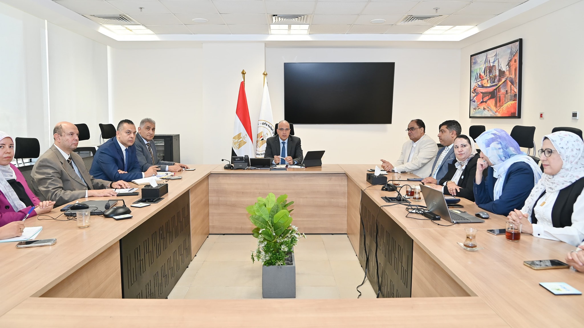 وزير الري يتابع تطوير الواجهات النيلية ويؤكد التصدي لأي تعديات على مجرى النهر