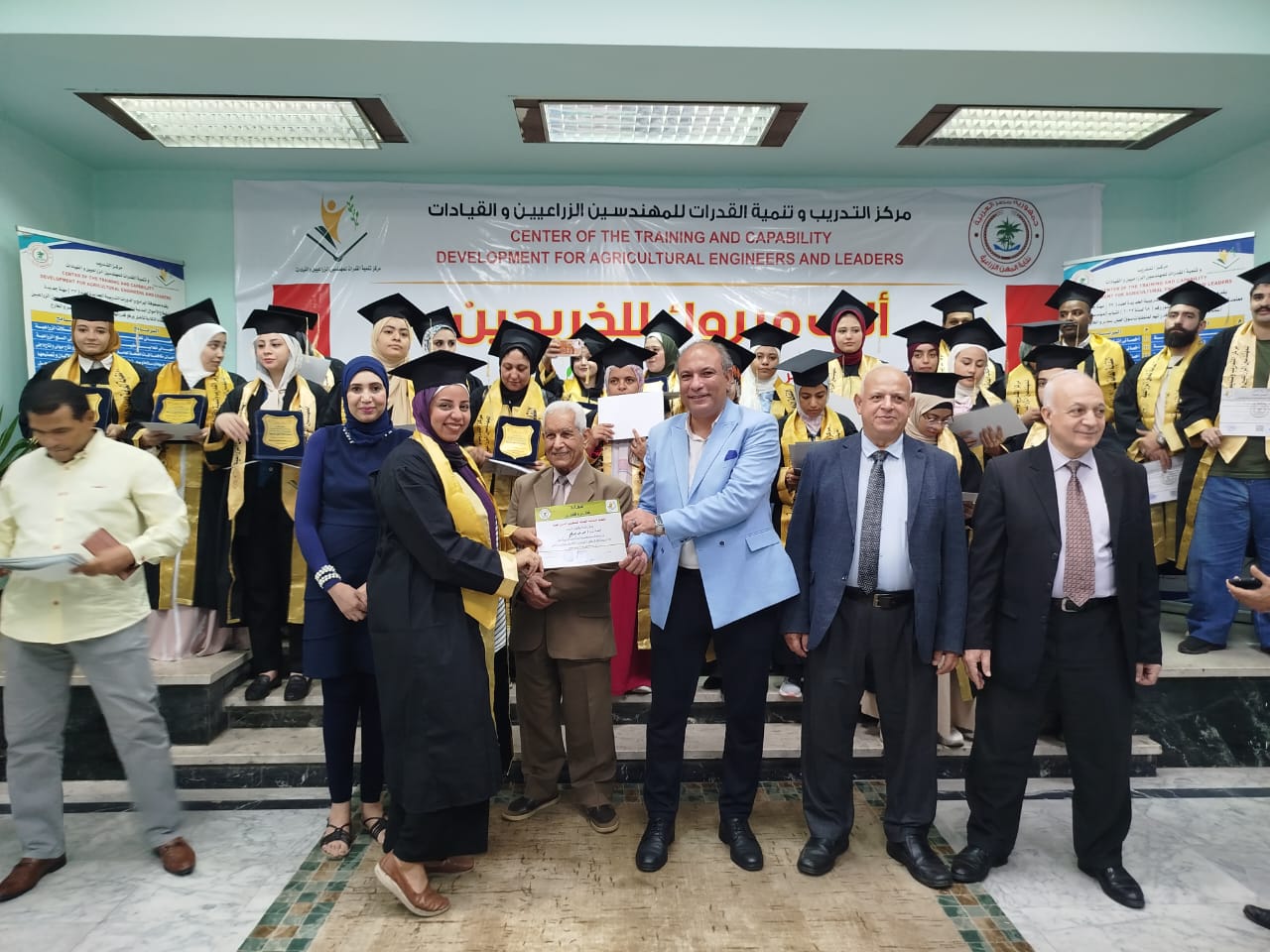 تخريج دفعة جديدة من نقابة الزراعيين لأخصائي أغذية