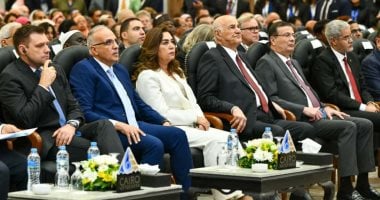 وزير الزراعة يشارك في أسبوع القاهرة للمياه لتعزيز التكامل بين المياه والزراعة