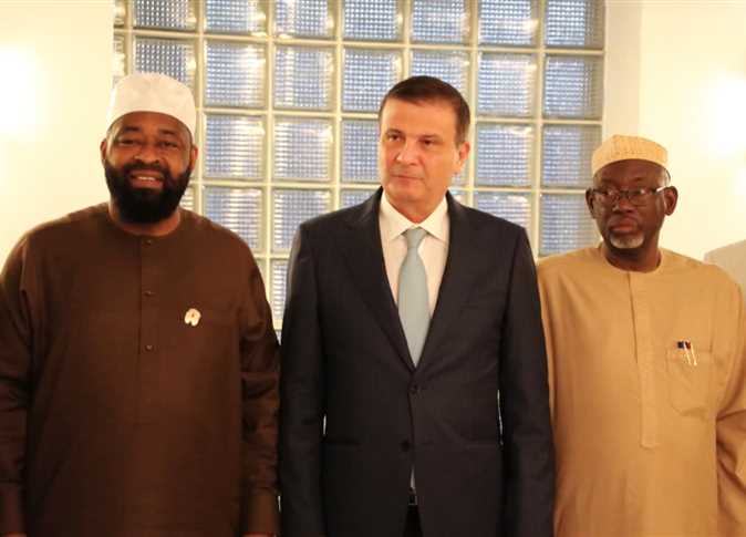 وزير الزراعة يبحث مع وفد نيجيري رفيع المستوى تعزيز التعاون ونقل الخبرات