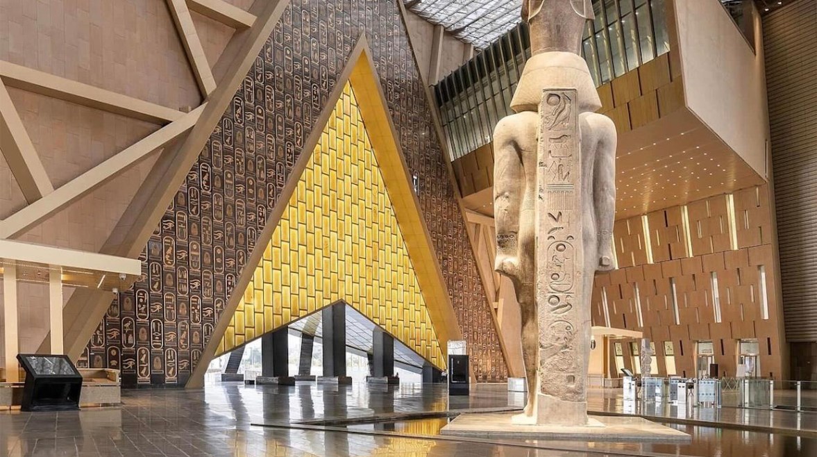 إذاعه مدرسية عن المتحف المصري الكبير 2025