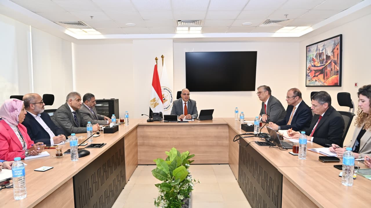 وزير الري يلتقي المجلس الإستشاري المصري الهولندي