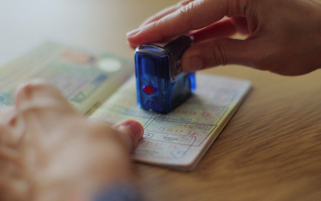 رابط الاستعلام عن تفويض تاشيرة 2025