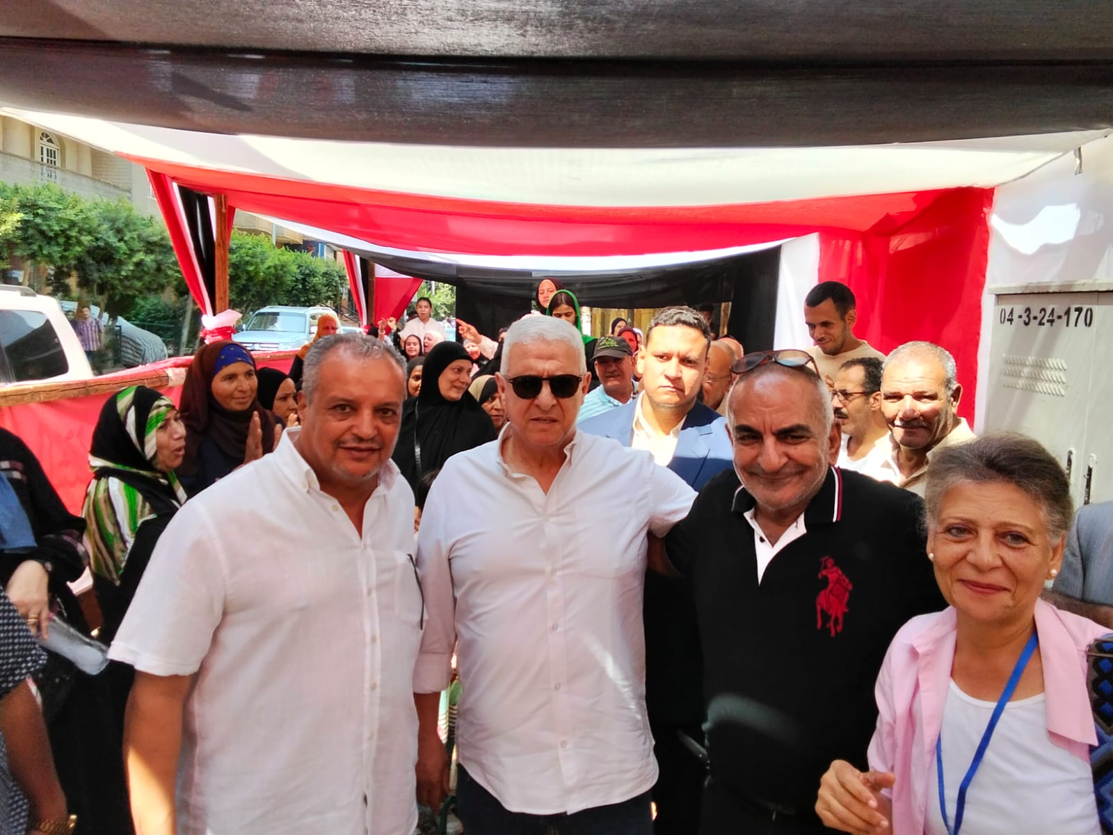 د محسن البطران يشارك في التصويت في إنتخابات مجلس النواب