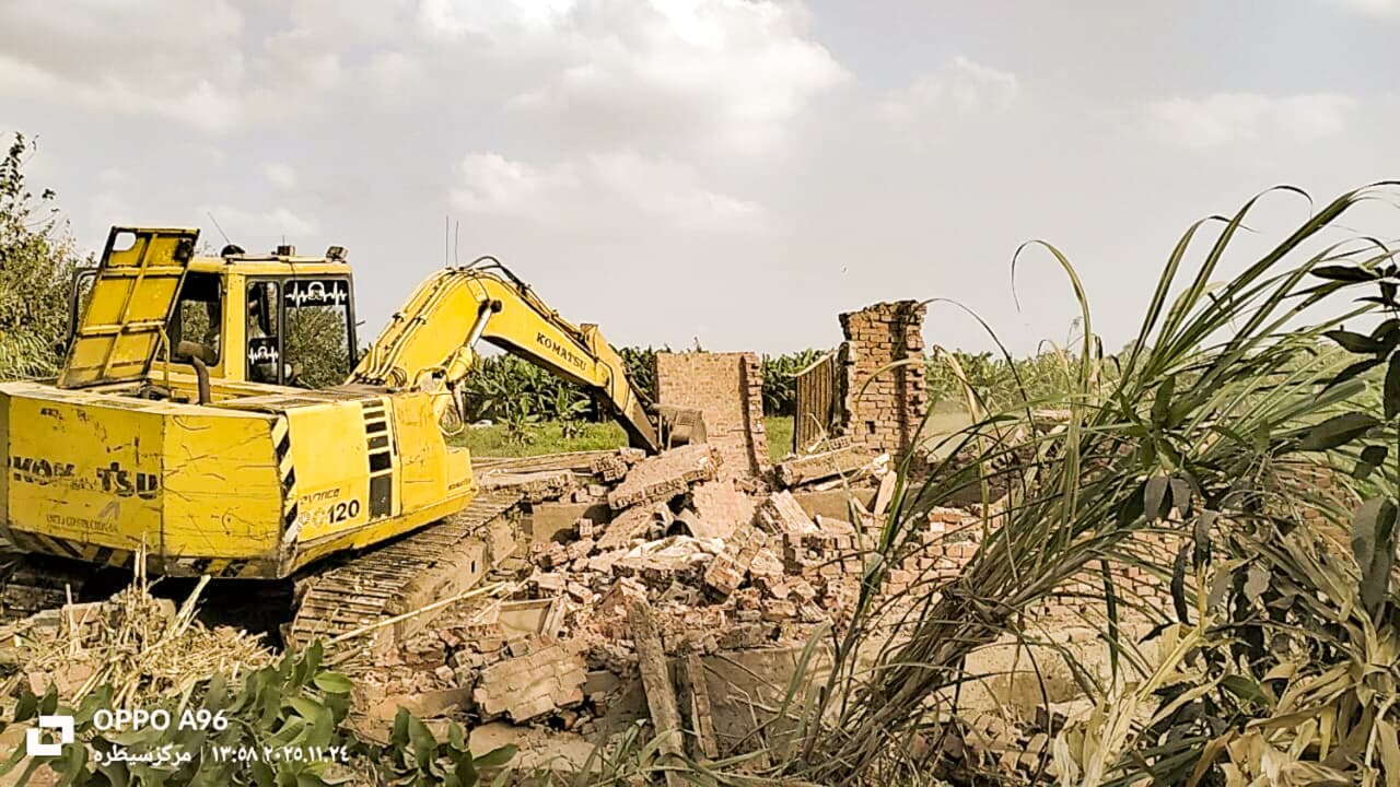 حملة وزارة الري لإزالة التعديات علي نهر النيل