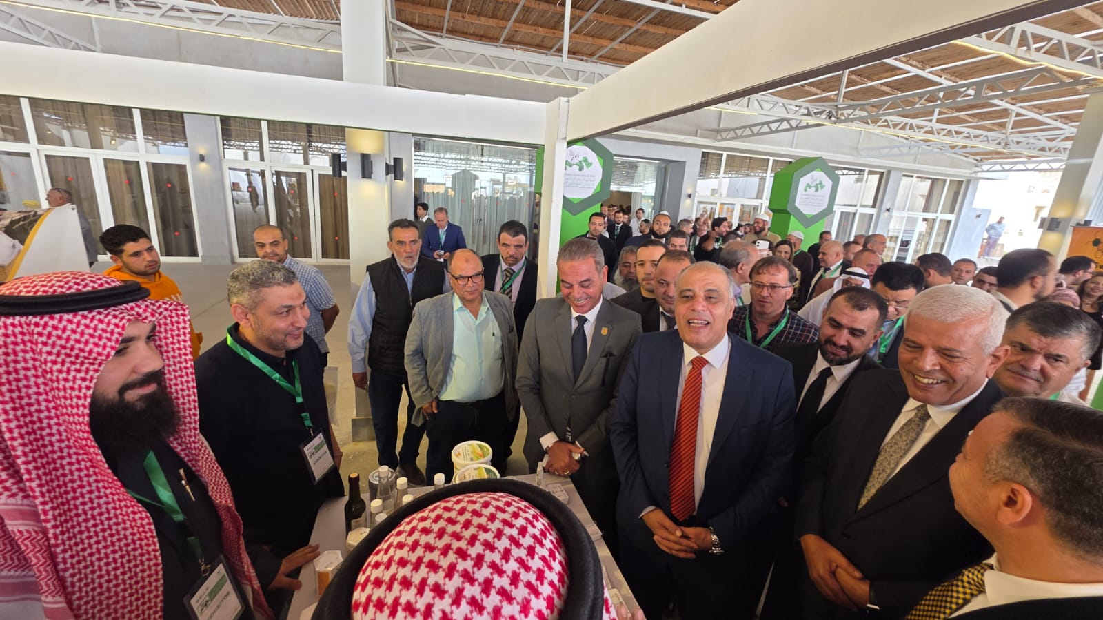 إفتتاح مؤتمر إتحاد النحالين العرب في مدينة شرم الشيخ