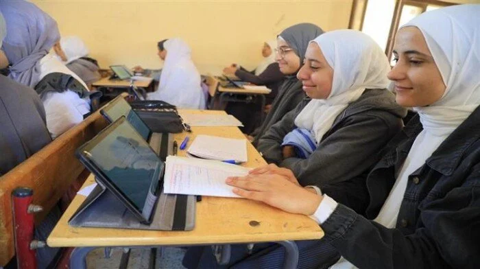 امتحانات الثانوية العامة السابقة pdf عربي