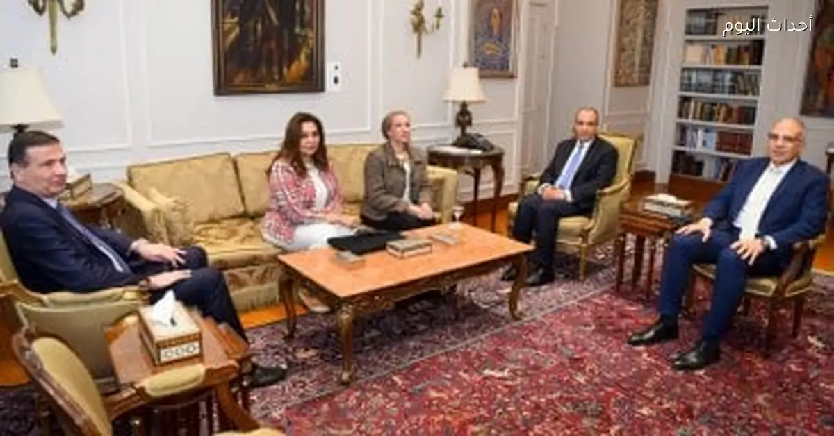وزير الخارجية يستقبل ياسمين فؤاد ووزير الزراعة لمناقشة مكافحة التصحر