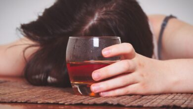 تفسير حلم شرب الخمر في المنام