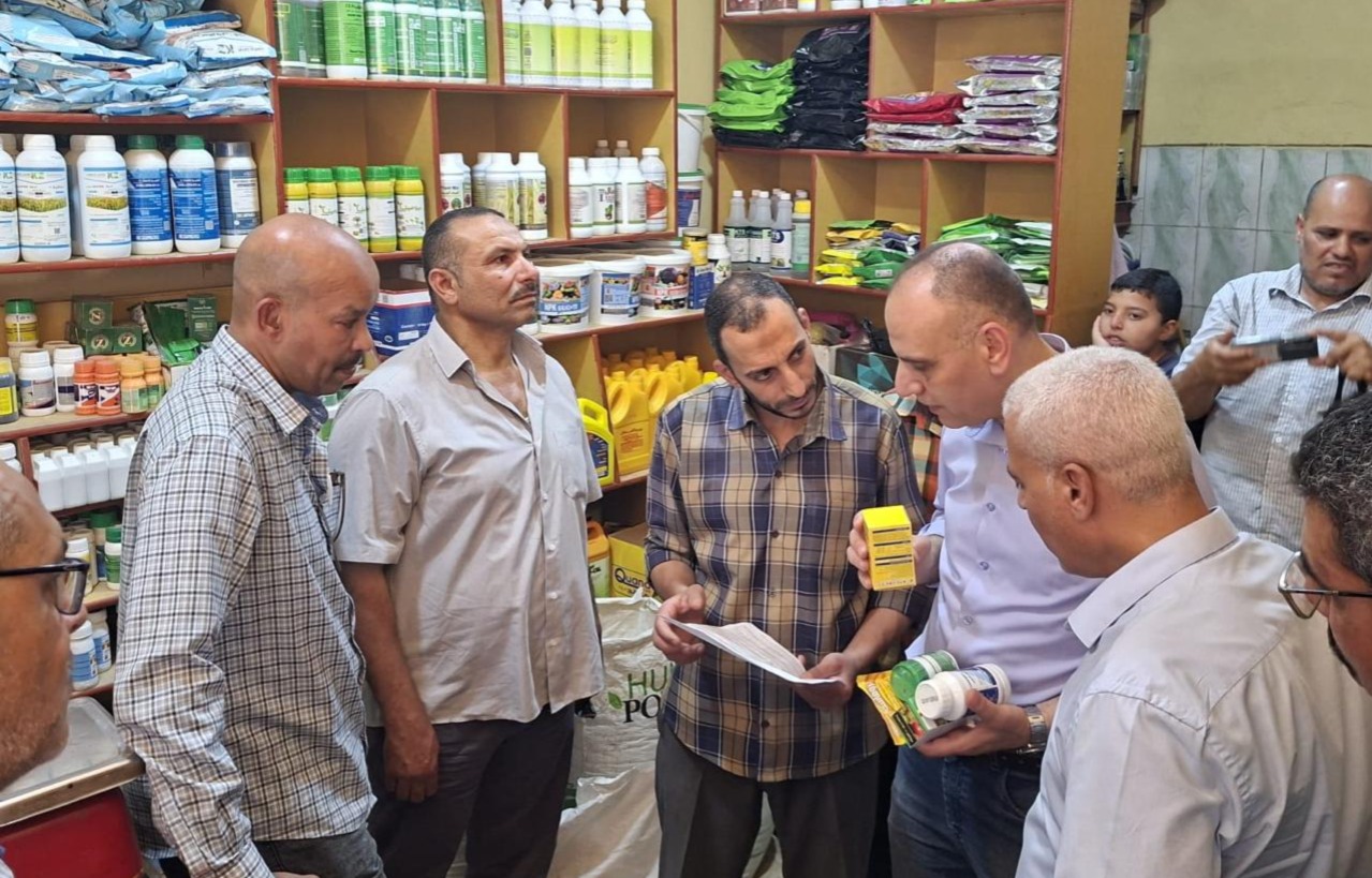 حملة تفتيشية لحصر محلات الاتجار في المبيدات المرخصة وغير المرخصة