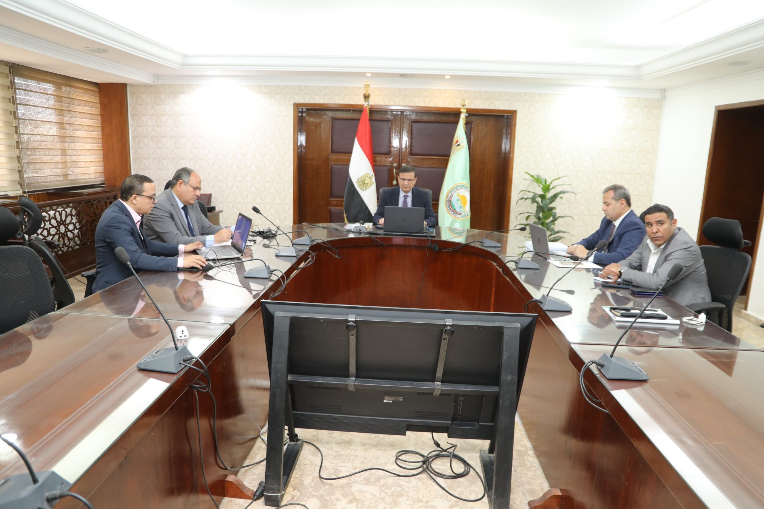 وزير الزراعة يشيد بالدور المحوري لمركز "أكساد" في التنمية المستدامة