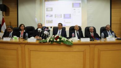 فاروق" يؤكد أهمية ربط البحث العلمي بالتطبيق العملي وتسريع نقل نتائج البحوث إلى المزارعين