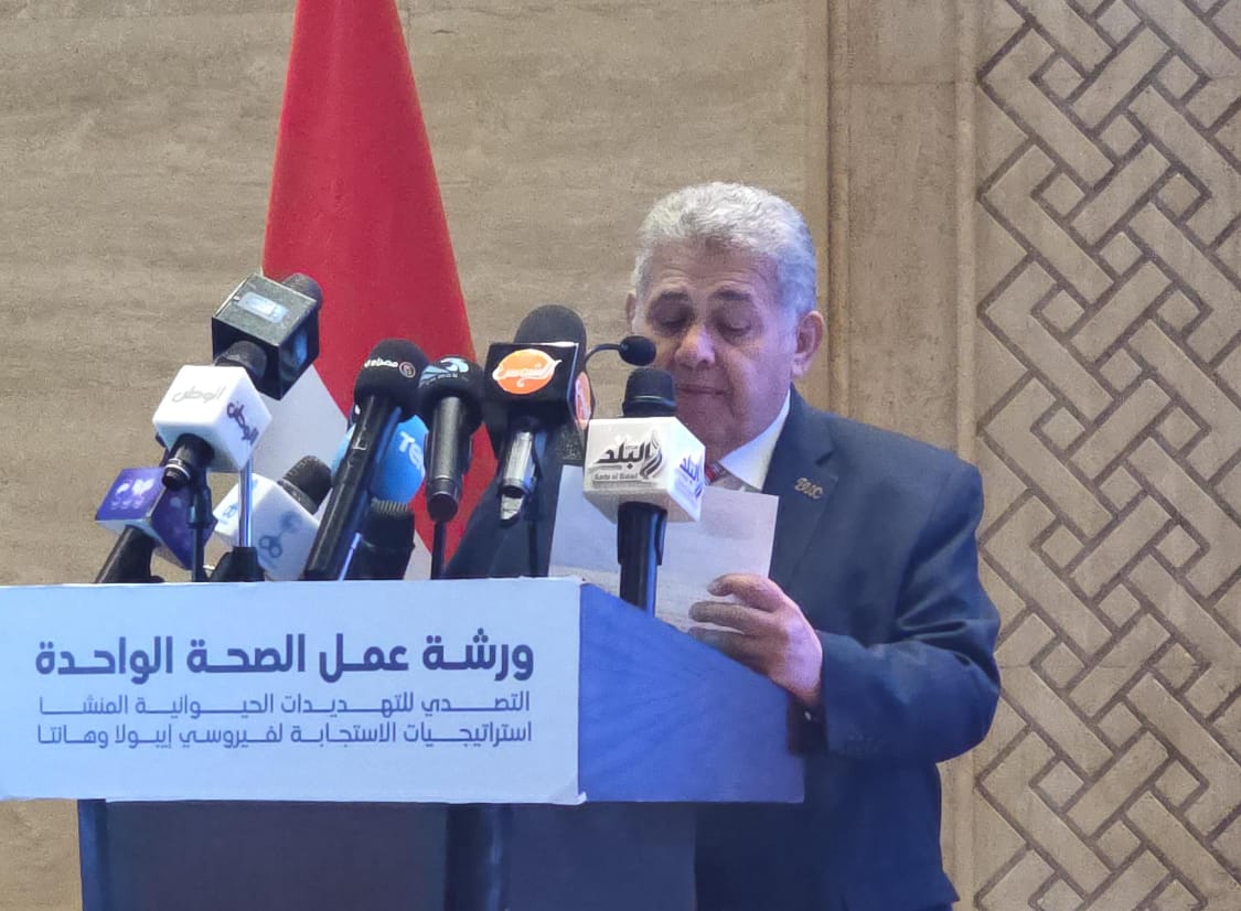 الدكتور أشرف الشيحي، رئيس جامعة بدر بالقاهرة ووزير التعليم العالي والبحث العلمي الأسبق،