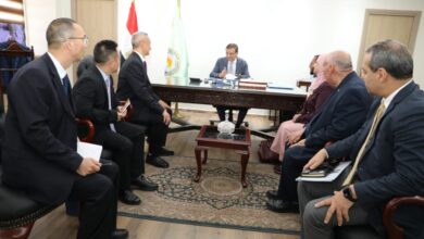وزير الزراعة مع كبار مصنعي وممثلي شركات المبيدات في القطاع الخاص.
