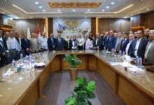 تكريم الباحثين المتميزين في المعاهد والمعامل البحثية