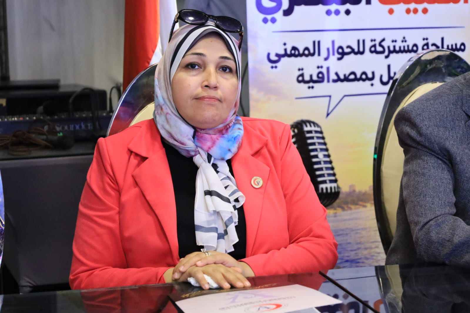 الدكتورة فاطمة وردة، الأمين العام لنقابة الأطباء البيطريين بالقاهرة