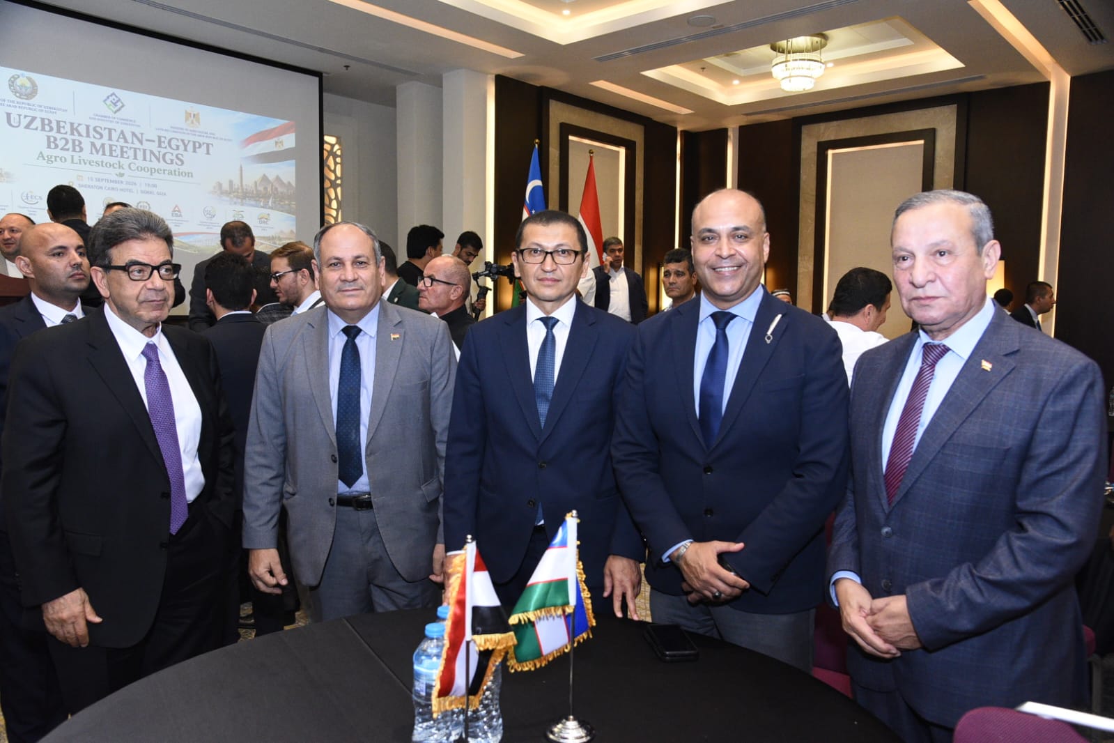 بحث احتياج أوزبكستان إلى أطباء بيطريين مصريين