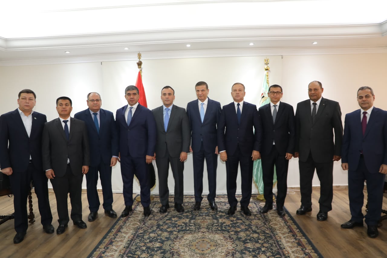 وزير الزراعة يستعرض الجهود المصرية في إنتاج التقاوي والزراعة الصحراوية وإدارة المياه