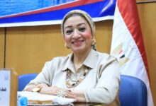 الدكتورة مديحة حسني درويش، عميدة كلية الطب البيطري بجامعة الأزهر بأسيوط