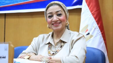 الدكتورة مديحة حسني درويش، عميدة كلية الطب البيطري بجامعة الأزهر بأسيوط